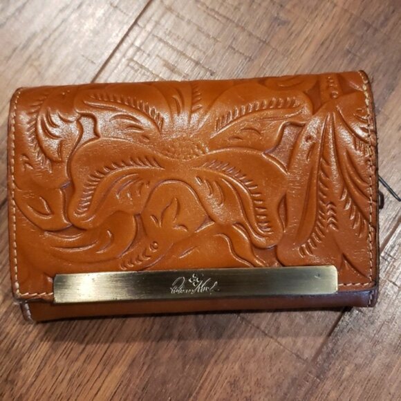 Patricia Nash Embossed Cametti Leather Trifold Wallet - Picture 1 of 11
